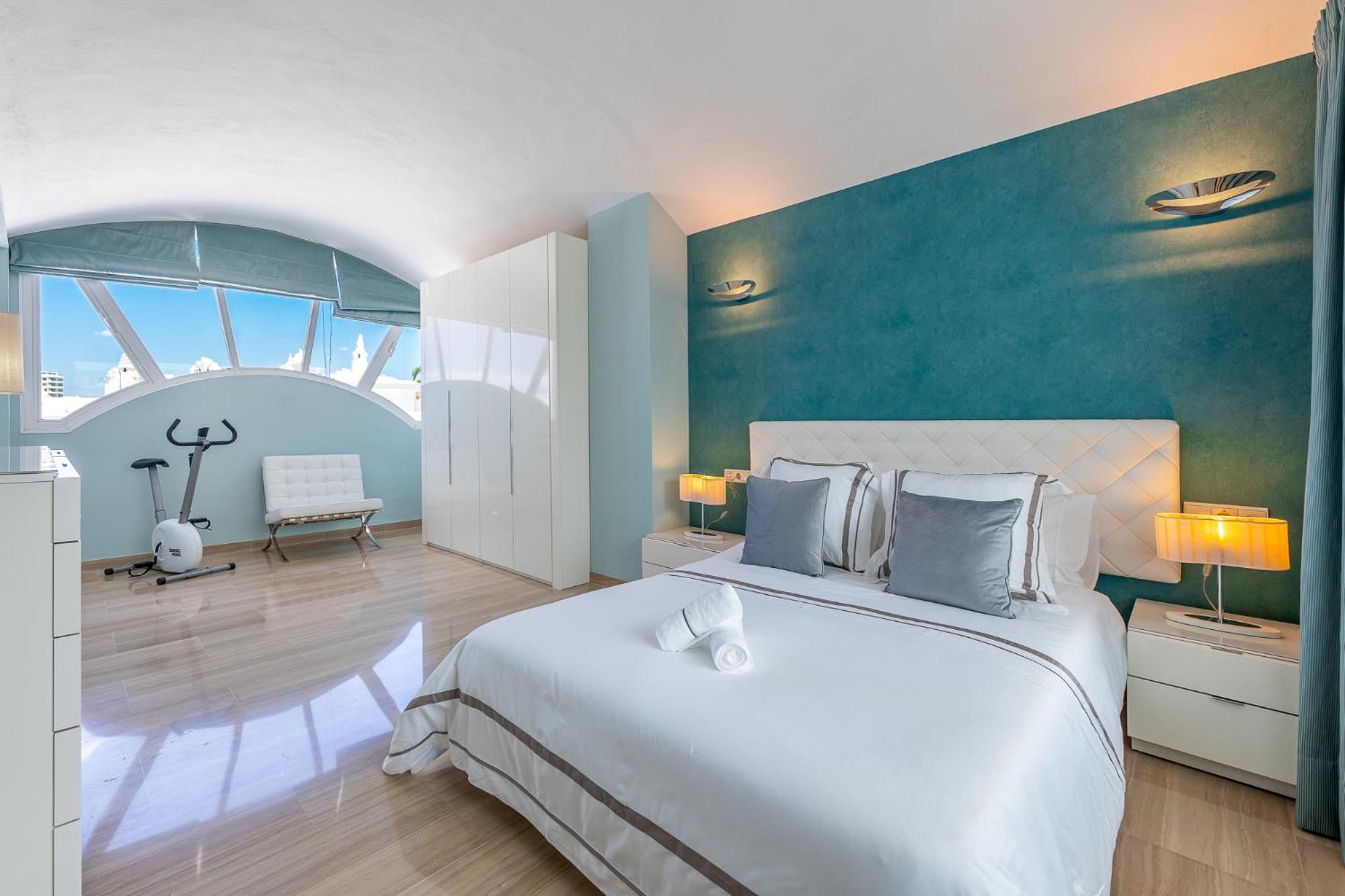 Atico Dentro De La Isla Puerto Marina - Appartement Benalmádena