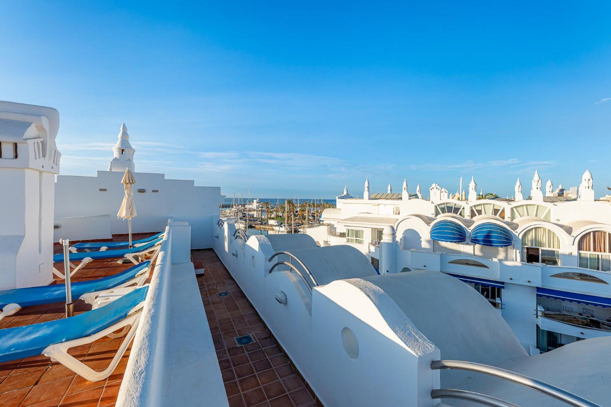 Atico Dentro De La Isla Puerto Marina - Appartement